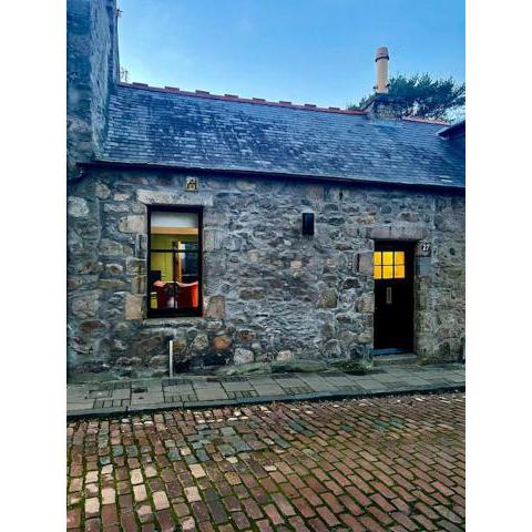 Historic Cottage in the Heart of Old Aberdeen.