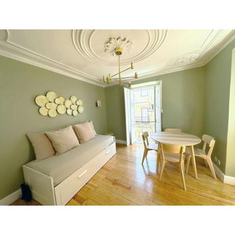 Historical Center, Large 2 Bedroom Apartment, Bright & Stylish