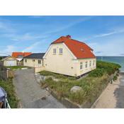 Holiday Home Atena - 50m from the sea in NW Jutland by Interhome