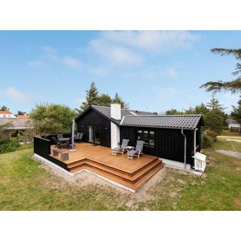 Holiday Home Bedri - 800m from the sea in NW Jutland by Interhome