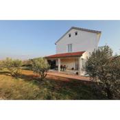 Holiday Home Hrast