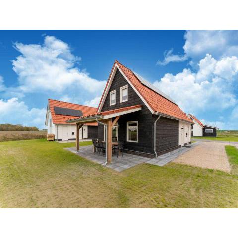 Holiday home in Scherpenisse with Bubble bath