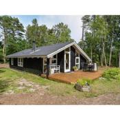 Holiday Home Vasa - 400m from the sea in NE Jutland by Interhome