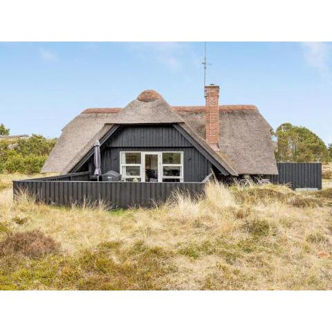 Holiday Home Vladan - 1-6km from the sea in Western Jutland by Interhome