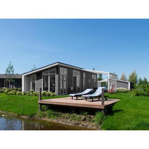 Holiday Home Water Resort Oosterschelde - huisnr- 101 by Interhome