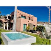 HomeForGuest Salobre Villa, 5pax, pool and great views