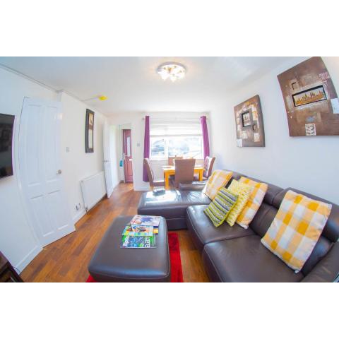 Homely 2BR Cottage Flat