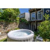 Homely Noble Flats - Garden & Jacuzzi