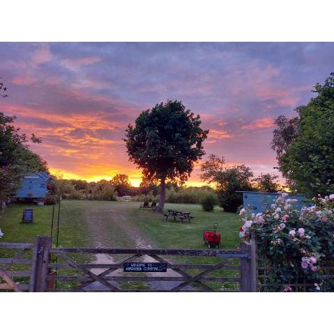 Hopgarden Glamping Luxury Shepherds Huts