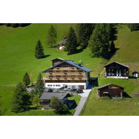 Hotel Alpenrose