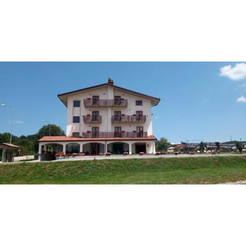 Hotel Il Bucaneve