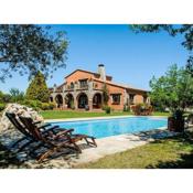 Ideal villa in Peralada with private pool and garden