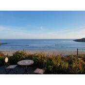 Idyllic Inchydoney Beach Cottage - Amazing sea views, path to beach!