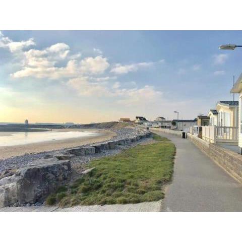 Inviting 3-Bed Caravan in Porthcawl