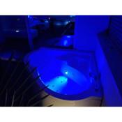 Jacuzzi Penthouse Apartment