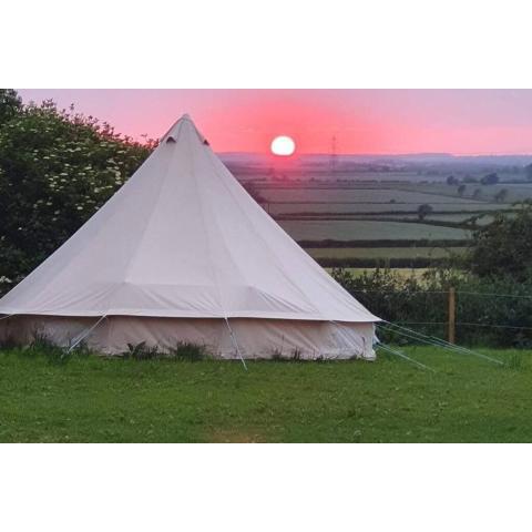 Japanese tent Secret garden glamping