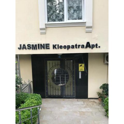 Jasmine Kleopatra Apt