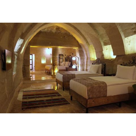 Kayra Cave Suites