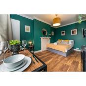 [Kensington-Museums] London Studio Apartment