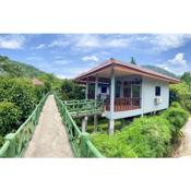 Khao Sok Jungle Huts Resort
