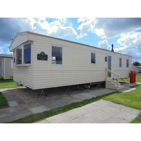 Kingfisher : Horizon II:- 8 Berth, Close to site entrance