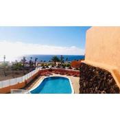 LA PAZ. Lovely apartment overlooking the golf and sea