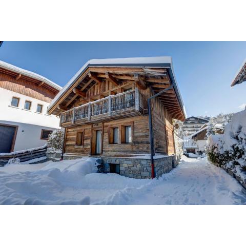 Large and familial chalet near the runs in Megève - Welkeys