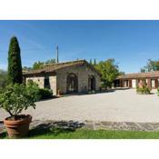 Lavish Holiday Home in Cortona with Terrace