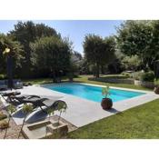 Le Patio 4*. SPA, jardin, piscine en provence, proche Grignan