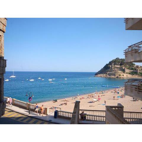 LETS HOLIDAYS Beachfront apartment tossa de mar