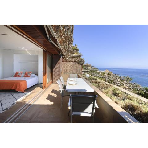 Lets Holidays Modern sea views apartment