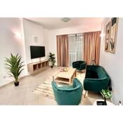 Letstay - Apartment in Hub Canal 1 Sports City With Pool