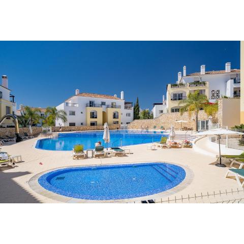 Light and Modern - On-site Pool and Restaurant - Cabanas de Tavira