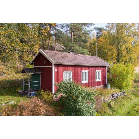 Little Guesthouse Cabin, Once Home to Lotta Svärd