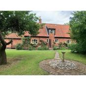 Locks Lane Cottage