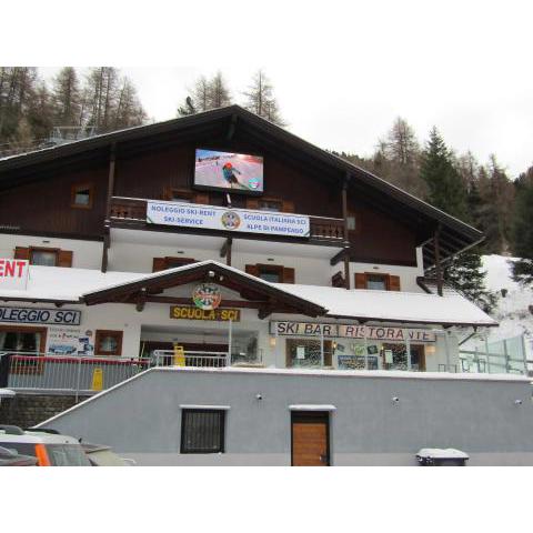 Lodge Ski Pampeago