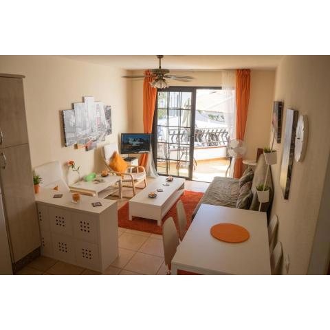 Los Diamantes One Bed Apartment Seaview Los Cristianos High speed WIFI