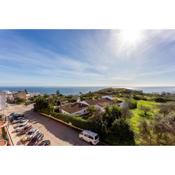 Lovely 2 bedroom apartment including pool, stunning ocean views & beach closeby