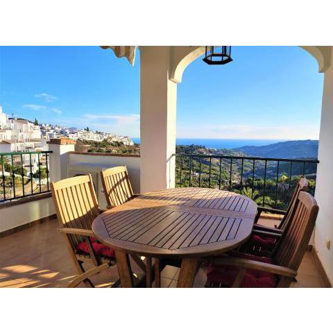 Lovely 2 bedroom apartment with sea view, Frigiliana