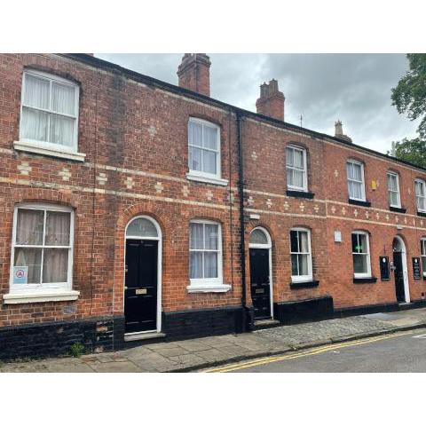 Lovely 2 bedroom house in the heart of Chester