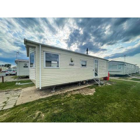 Lovely 6 Berth Caravan At Seawick Holiday Park In Essex Ref 27008s