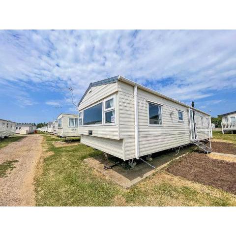 Lovely 8 Berth Caravan At Manor Park Nearby Hunstanton Beach 23107s