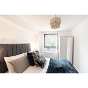 Lovely Apartment 5 Minutes From City Centre, West End and Hydro