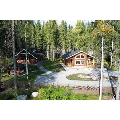 Lovely cottage in Koli resort next to a large lake and trails