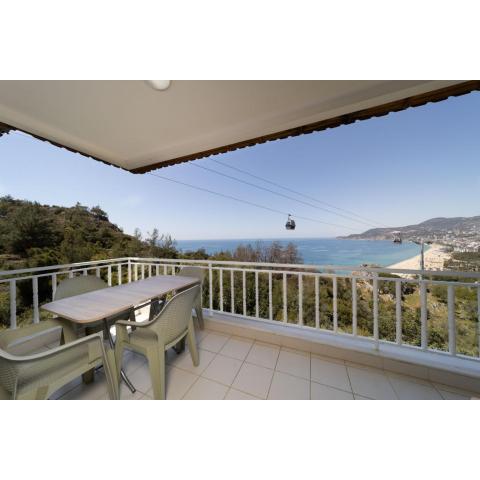 Lovely Flat with Sea and Nature View in Alanya