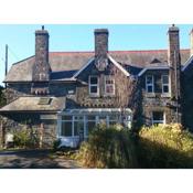 Lovely Large home 10 Minute Walk to Barmouth Beach