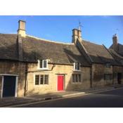 Lovely listed cottage in old centre with garden.