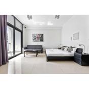 Lovely Studio Apartment in DEC Tower