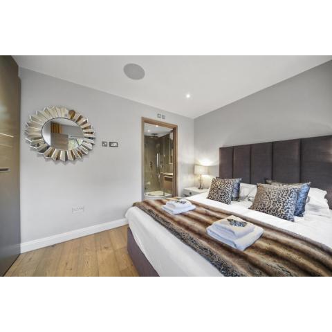 Lux 2 & 3 Bed Apartments in Camden Town FREE WIFI by City Stay London