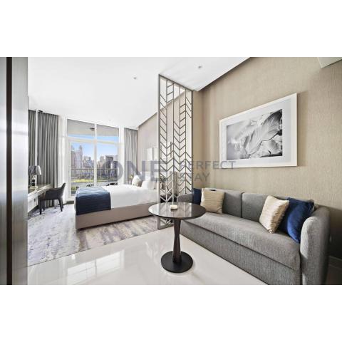Luxurious 1BR Retreat in Maison Prive, Dubai